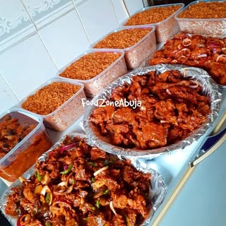 {format_brand_name(caterer.brand_name)} logo
