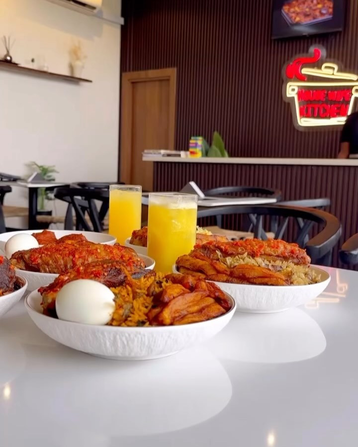 The only restaurant in Abuja that makes 💯 home made meals 
We are open 24/7 
We are located at Sunset place opposite oti carpet. Plot 141 Adetokunbo Ademola wuse 2 Abuja 
☎️ or WhatsApp 09031218521
Kindly check our highlight for menu