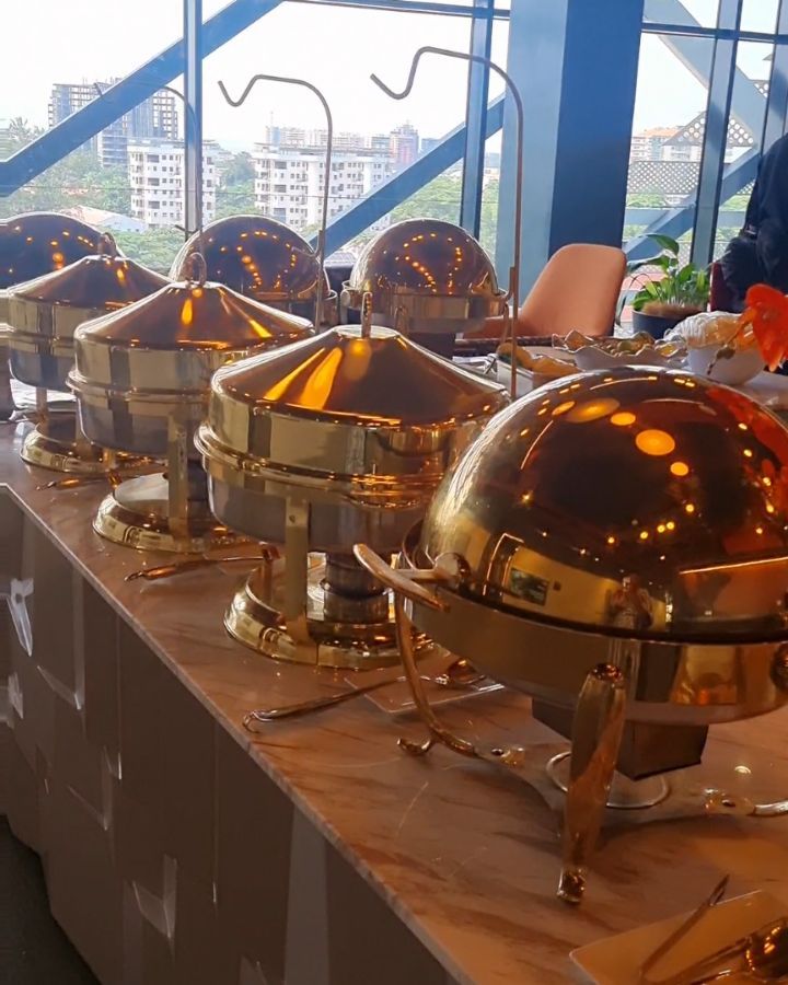 Work Flow...Corporate Catering 

#catererinlagos #caterer #corporatecatering #corporateevents #food #officecatering #officeevent #jumboprawns #salmon #jollofrice #seafoodokro #mashedpotato #lasagna #etc #grubbiesculinaryandhospitality