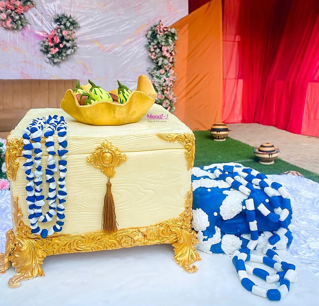 TRADITIONAL WEDDING CAKE IN ABUJA

To place an order send a dm or 
WhatsApp 09036194207
•
•
•
•
•
•
•
#abujabusinesssupportgroup #cakesinabuja #abujabakers #abujabaker #viral #fyp #abujacakes #cakesinlokogoma #expresscakesinabuja #cakesofinstagram #cakesinfct #abujacake #abujacakevendors #cakeonline #yolabakers #cakesinadamawa #cakeinyola #adamawaenterpreneur #celebrationcakesinabuja #luxurycakesinabuja #fyp #viralreels #explorepage #instaviral #naijabaker #cakesofinstagram #cakedesignsuisse #traditional #traditionalwedding #traditionalweddingcake #abujatraditionalweddings