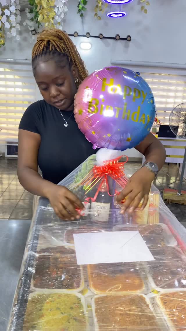 Good food, good vibes, great company. 
The Special Tray has everything you need to make the moment unforgettable. 

The Special Tray at ₦180,000 includes:

	•	Jollof rice
	•	Fried rice
	•	Spaghetti
	•	Gizdodo
	•	Milky Puffs
	•	Yam Porridge
	•	Peppered fish
	•	Peppered chicken
	•	Laps
	•	Cookies
	•	Fruits
	•	Wine
	•	Juice
HOW TO ORDER:
Call/ WhatsApp 08130134298 or send us a DM 
We deliver anywhere in Lagos state 

#sharon_kitchenn #foodtrayinlagos #foodtray