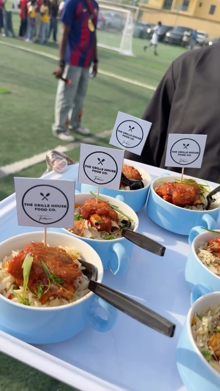 Egg and Fish Rice + Turkey Bites 

#minis #maxrich #maxrichfootballfest