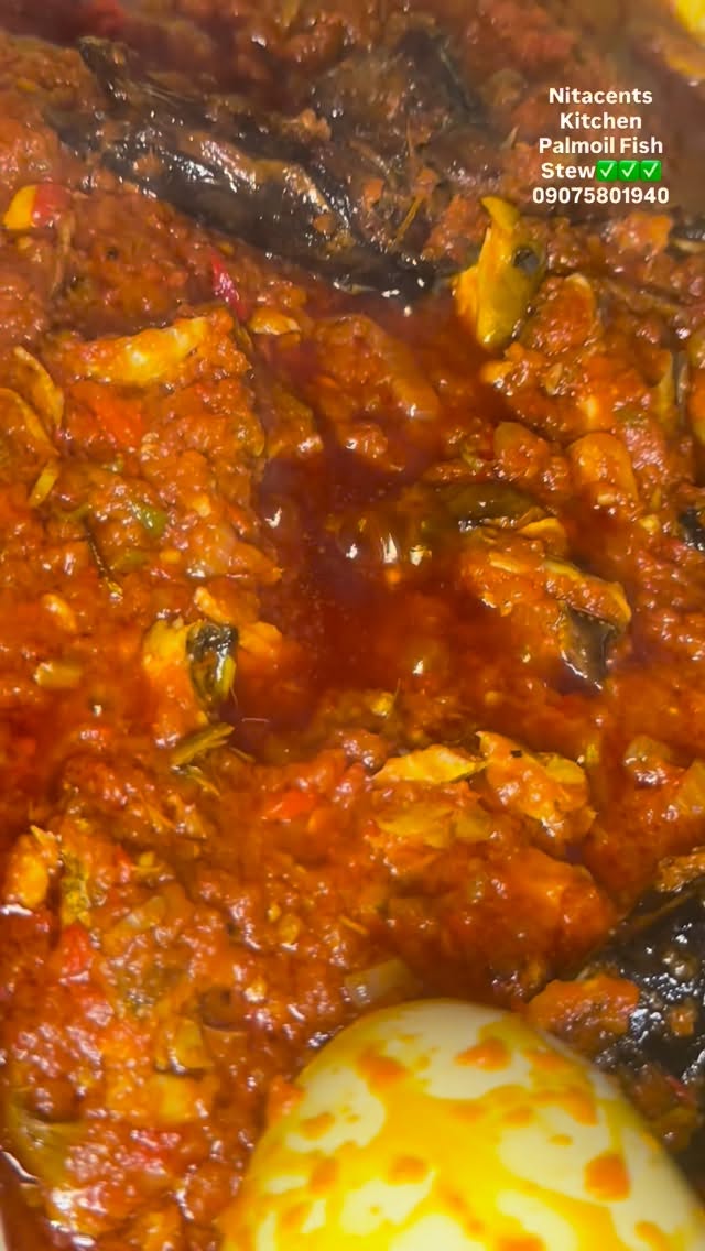 Dinner inspiration ✅✅👌👌✌🏾✌🏾🙏🏾🙏🏾
What will you pair this stew with?????
Pots from @justanex_mall 
Storage bowls from @justanex_mall 
#nitacentskitchen #caterersinlagos #chefsinlagos 
Yam
Rice
Beans
Sweet/Irish potatoes
